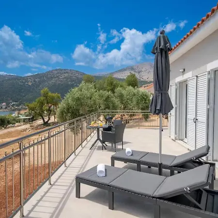 Maritina's Amazing Sea View Apartamento